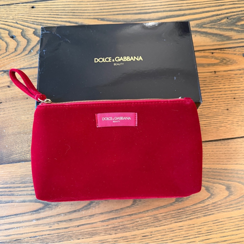 NIB Dolce & Gabbana Beauty Red Clutch